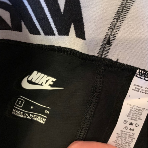 Nike | Tight Fit Running Leggings - Picture 8 of 12